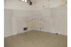 Locale Commerciale - Grottaminarda, in zona centralissima, C/so V. Veneto, in prossimit di piazza XVI marzo, proponiamo in locazione locale commerciale di mq. 160,00 ca.