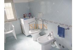 Due Case con giardino - Trevico (AV), alla via San Vito, in prossimit della chiesetta dell'omonimo Santo, proponiamo in vendita piccolo compendio immobiliare composto da due abitazione indipendenti contigue di complessivi mq. 206 oltre corte di mq. 300,00 ca.