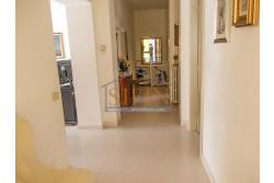 Appartamento unico livello - Fontanarosa, nel centro storico e a pochi passi dalla piazza, proponiamo in vendita appartamento di mq. 70,00 ca.