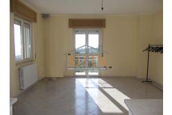 Villa con Giardino - Frigento (AV) lacalit Pagliara via Mattine, a soli 650 metri dal futuro svincolo della Contursi-Lioni-Grottaminarda, proponiamo in vendita villa di mq. 180,00 ca. oltre giardino