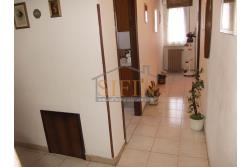 Appartamento indipendente - San Sossio Baronia (AV) via Aniello Coppola, (adiacente piazza Tre Cannelle) proponiamo in vendita appartamento di complessivi mq. 85,00, con ingresso indipendente