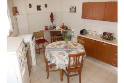 Appartamento indipendente - San Sossio Baronia (AV) via Aniello Coppola, (adiacente piazza Tre Cannelle) proponiamo in vendita appartamento di complessivi mq. 85,00, con ingresso indipendente