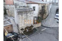 Appartamento indipendente - San Sossio Baronia (AV) via Aniello Coppola, (adiacente piazza Tre Cannelle) proponiamo in vendita appartamento di complessivi mq. 85,00, con ingresso indipendente