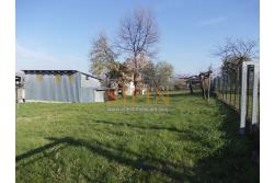 Casa con Terreno - Grottaminarda, via Fontanelle (SS91) in prima periferia, proponiamo in vendita fabbricato di mq. 145,00 oltre veranda di mq. 12,00 e balcone (portico) di mq. 11,00 con mq. 4.300,00 di terreno edificabile.