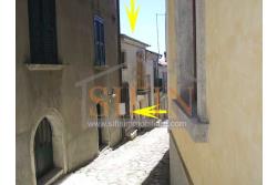 Casa Singola Centro Storico - Casa indipendente nel centro storico composta da tre vani e cantina