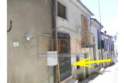 Casa Singola Centro Storico - Casa indipendente nel centro storico composta da tre vani e cantina