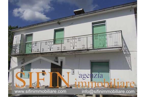 Casa con Terreno - Vendita - Ariano irpino Contrada Santa Maria aTuoro
