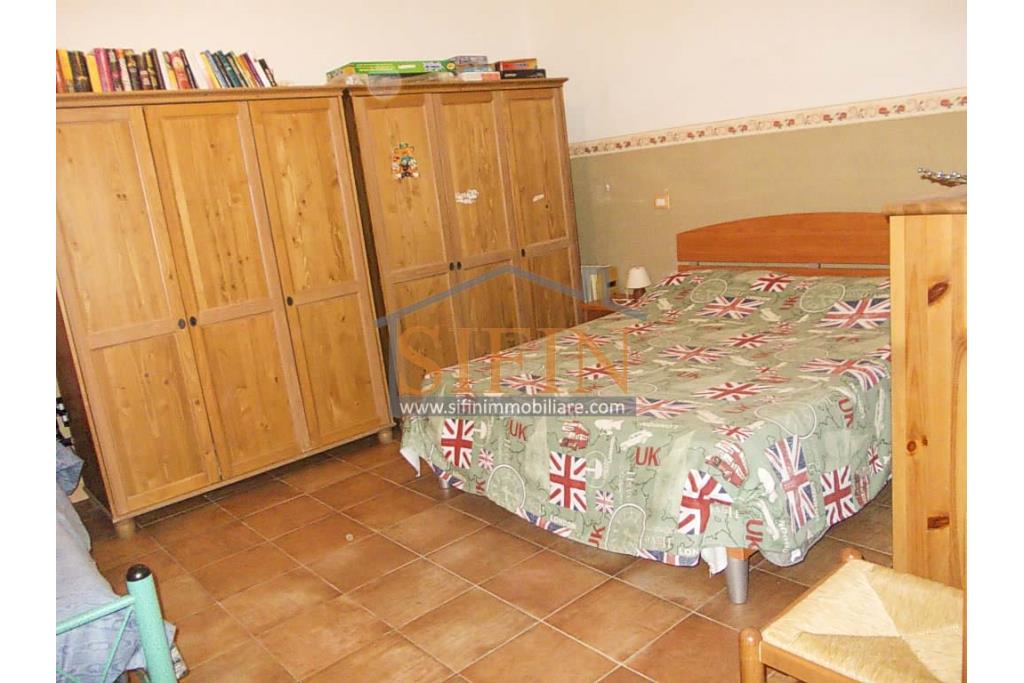 Casa indipendente - Trevico (AV), alla via San Vito, in prossimit della chiesetta dell'omonimo Santo, proponiamo in vendita casa indipendente di complessivi mq. 120,00 oltre corte condominiale di mq. 300,00