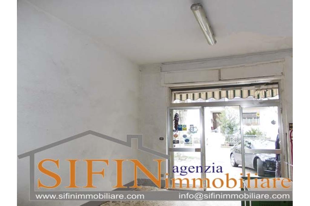 Locale Commerciale - Locale commerciale di mq. 85,00 in vendita a Grottaminarda in Via Fontanelle