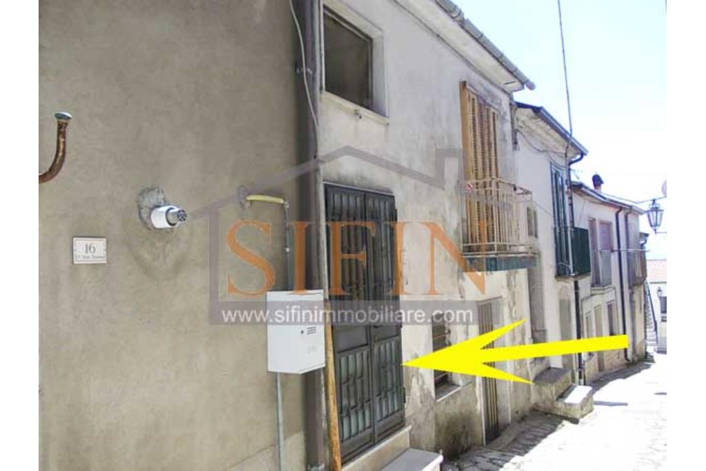 Casa Singola Centro Storico - Casa indipendente nel centro storico composta da tre vani e cantina