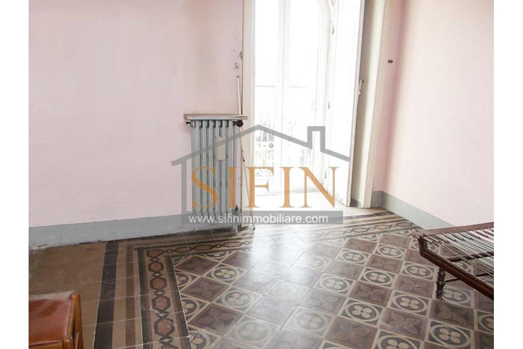 Appartamento storico - appartamento in vendita a Savignano Irpino sulla centralissima Piazza Umberto I