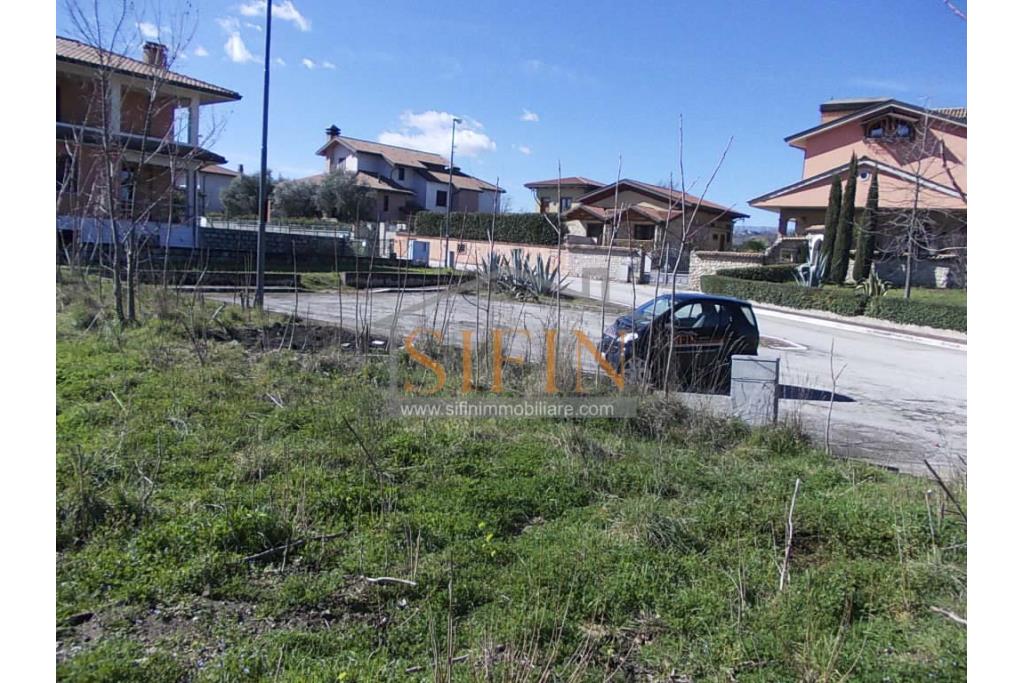 Terreno Edificabile - Lotto edificabile di mq. 1.000,00 ca. in vendita a  Ventivano (AV)