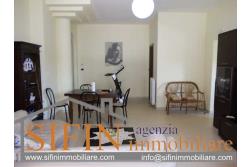 Appartamento con giardino - Melito Irpino, in zona periferica, proponiamo in vendita favoloso appartamento di mq. 115,00 ca. con buone rifiniture tra cui tapparelle ad azionamento elettrico, aria condizionata, porta blindata