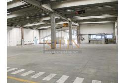 Capannone con uffici e piazzale - Napoli, adiacente Aeroporto di Capodichino, via Filippo Maria Briganti, proponiamo in locazione capannone di mq. 3.000,00 