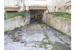 Capannone con uffici e piazzale - Napoli, adiacente Aeroporto di Capodichino, via Filippo Maria Briganti, proponiamo in locazione capannone di mq. 3.000,00 