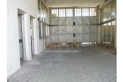 Capannone con uffici e piazzale - Napoli, adiacente Aeroporto di Capodichino, via Filippo Maria Briganti, proponiamo in locazione capannone di mq. 3.000,00 