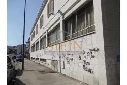 Capannone con uffici e piazzale - Napoli, adiacente Aeroporto di Capodichino, via Filippo Maria Briganti, proponiamo in locazione capannone di mq. 3.000,00 