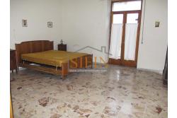 Casa Singola - Casa singola in vendita a Paternopoli (AV) in via Modestino composta da 4 vani e bagno