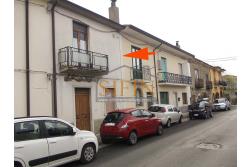 Casa Singola - Casa singola in vendita a Paternopoli (AV) in via Modestino composta da 4 vani e bagno