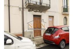 Casa Singola - Casa singola in vendita a Paternopoli (AV) in via Modestino composta da 4 vani e bagno