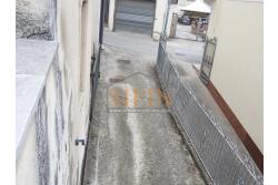 Casa singola  - Mirabella Eclano, sulla centralissima Via Roma, proponiamo in vendita terratetto su 4 livelli per un totale complessivo di mq. 130,00