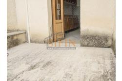 Casa singola  - Mirabella Eclano, sulla centralissima Via Roma, proponiamo in vendita terratetto su 4 livelli per un totale complessivo di mq. 130,00