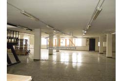 fabbricato 1.700 mq - Grottaminarda, via M. Buonarroti, in adiacenza della Banca Popolare di Bari e a soli 300 metri dal Corso Vittorio Veneto, proponiamo in vendita Palazzina commerciale da Ristrutturare di complessivi mq. 1.700,00 ca. disposta su tre livelli