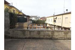 fabbricato 1.700 mq - Grottaminarda, via M. Buonarroti, in adiacenza della Banca Popolare di Bari e a soli 300 metri dal Corso Vittorio Veneto, proponiamo in vendita Palazzina commerciale da Ristrutturare di complessivi mq. 1.700,00 ca. disposta su tre livelli
