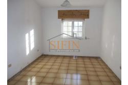 Casa con terreno - Grottaminarda (AV) proponiamo in vendita compendio immobiliare composto da: due fabbricati di cui il primo di mq. 200,00 ca. costruito negli anni '90 ed il secondo fabbricato di mq. 100,00 risalente al 1962.