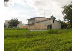Casa con terreno - Grottaminarda (AV) proponiamo in vendita compendio immobiliare composto da: due fabbricati di cui il primo di mq. 200,00 ca. costruito negli anni '90 ed il secondo fabbricato di mq. 100,00 risalente al 1962.