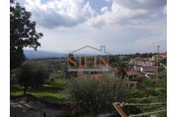 Casa con Giardino - Fontanarosa proponiamo in vendita casa indipendente di complessivi mq. 125,00 ca. oltre a mq. 20,00ca. di giardino.