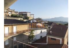 Mansarda via Monaca - Fontanarosa, in via Monaca, proponiamo in vendita graziosa mansarda che richiama come stile le baite di montagna, di mq. 55,00 ca. 