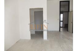 Ufficio mq. 400,00 - Grottaminarda, in zona centrale, via Condotto, proponiamo in locazione ufficio di complessivi mq. 400,00 composto da 8 ampie stanze con ampio disimpegno,