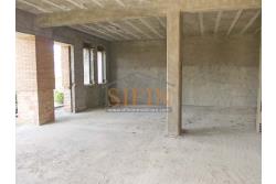 Villa in costruzione - Fontanarosa, a soli 600 metri dalla piazza Cristo Re, proponiamo in vendita, imponente villa di mq. 600,00 ca. in corso di cosruzione.