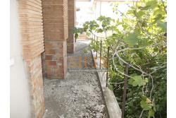 Villa in costruzione - Fontanarosa, a soli 600 metri dalla piazza Cristo Re, proponiamo in vendita, imponente villa di mq. 600,00 ca. in corso di cosruzione.