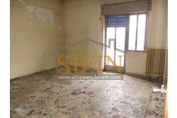 Appartamento  - Grattaminarda (AV) su corso Vittorio Veneto, a pochi passi dalla piazza, in piccolo condominio composto da soli due appartamenti, proponiamo in vendita appartamento di mq. 85,00 ca. con mq. 8,00 di balconi e mq. 60,00 di terrazzo panoramico