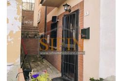 Casa indipendente  - Carife, casa singola di complessivi mq. 50,00 ed ubicata sulla centralissima via Roma (II Vicolo). L'abitazione si sviluppa su due livelli