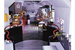 Lounge-Bar Grottaminarda - Grottaminarda, su strada ad alto flusso veicolare (S.S. 90) e con parcheggio, proponiamo in locazione, non il solito locale, ma un Bus Bar, rifinito e pronto all'uso