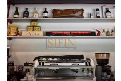 Lounge-Bar Grottaminarda - Grottaminarda, su strada ad alto flusso veicolare (S.S. 90) e con parcheggio, proponiamo in locazione, non il solito locale, ma un Bus Bar, rifinito e pronto all'uso