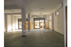 Locale Commerciale - Grottaminarda (AV), via Condotto, proponiamo in locazione locale commerciale di mq. 135,00 ca.