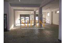 Locale Commerciale - Grottaminarda (AV), via Condotto, proponiamo in locazione locale commerciale di mq. 135,00 ca.