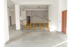 Locale Commerciale - Grottaminarda (AV), via Condotto, proponiamo in locazione locale commerciale di mq. 135,00 ca.