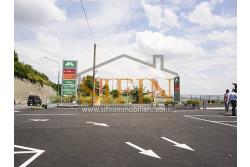 Loclae Commerciale - Ariano Irpino proponiamo in locazione elegante e funzionale locale commerciale di mq. 160,00 ca. con mq. 100,00 ca. di terrazzo oltre, come detto, ad ampio e comodo parcheggio.