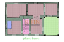 Villa con Piscina - Melito Irpino, nella immediata periferia, proponiamo in vendita villa di complessivi mq. 450,00 ca. oltre a mq. 10.500,00 di giardino