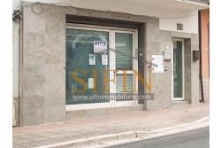 Locale con deposito  - Grottaminarda, in zona centrale , corso Vittorio Veneto, n. 130, proponiamo in locazione locazle commerciale di mq. 110,00 ca. oltre a mq. 110,00 di deposito