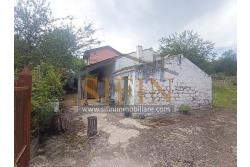Rudere con terreno - Grottaminarda, su S.S. 90 (Contrada Cognole), proponiamo in vendita deposito di mq. 65,00 ca. completamente da ristrutturare con terreno adiacente di mq. 2.000,00 ca. avente destinazione urbanistica agricola.