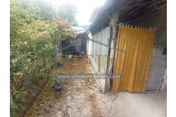 Rudere con terreno - Grottaminarda, su S.S. 90 (Contrada Cognole), proponiamo in vendita deposito di mq. 65,00 ca. completamente da ristrutturare con terreno adiacente di mq. 2.000,00 ca. avente destinazione urbanistica agricola.
