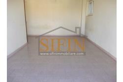 Casa con terreno - Paternopoli, in zona periferica, Contrada Cupitiello, proponiamo in vendita villetta di mq. 160,00 ca. oltre garage di mq. 23,00 ca. e mq. 14.000,00 ca. di terreno