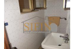 Casa con garage  - Nel cuore di Sant'Angelo all'Esca, nel suggestivo scenario del centro storico, proponiamo in vendita un'esclusiva casa singola di 200 mq complessivi, disposta su due livelli.