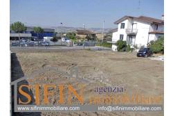 Piazzale con Ufficio/Negozio - Paiazzale con ufficio in locazione